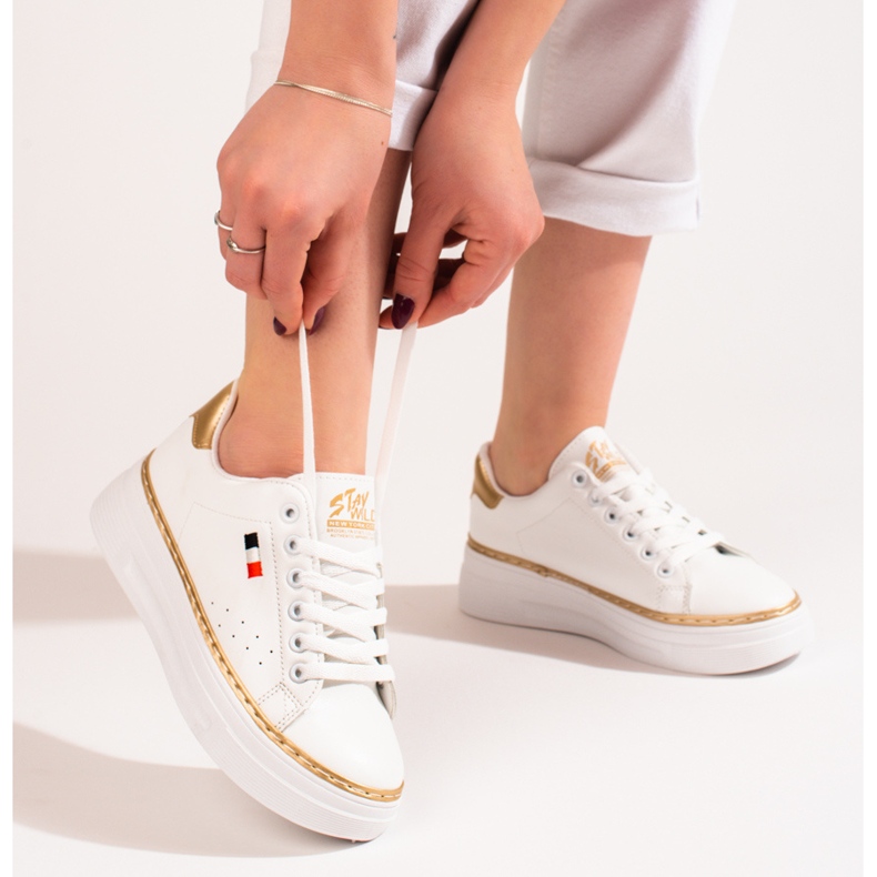 W. Potocki White sports shoes on the Potocki platform 2