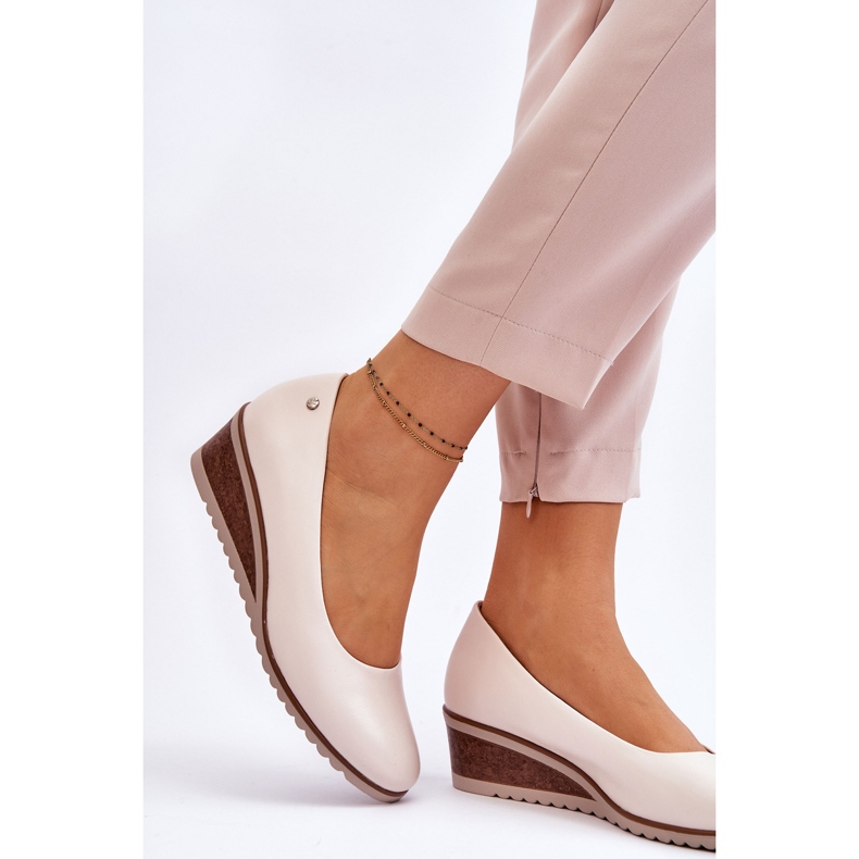 Vinceza Classic Beige Graysen Wedge Pumps 2