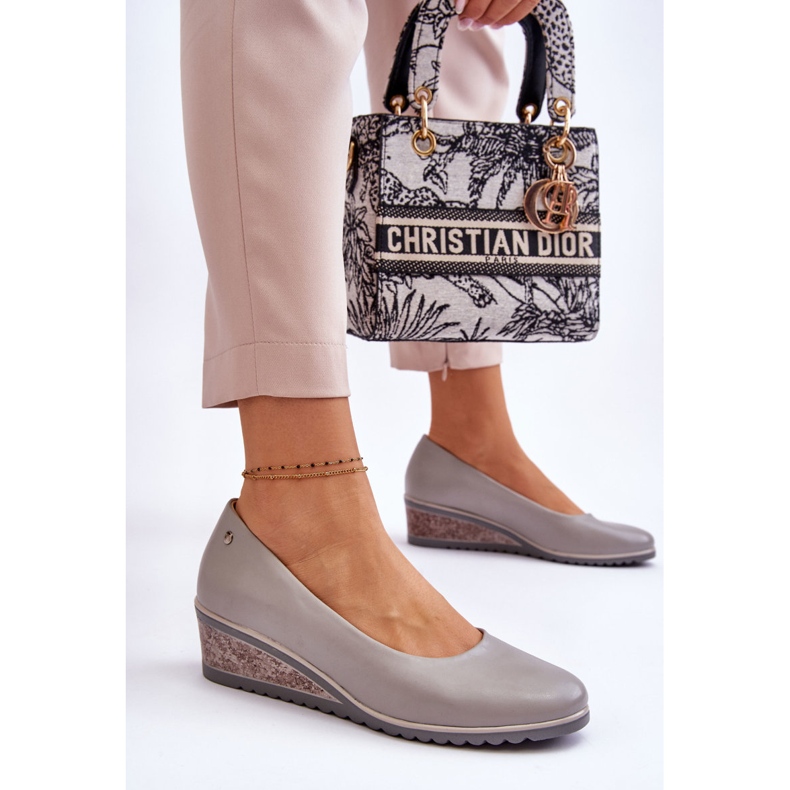 Vinceza Gray Graysen Classic Wedge Pumps grey 2