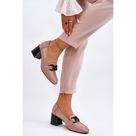 Vinceza Patent Chain Pumps Beige Keilani 2
