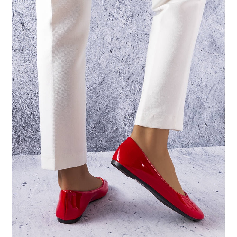 BM Méthot red classic lacquer ballerinas 1