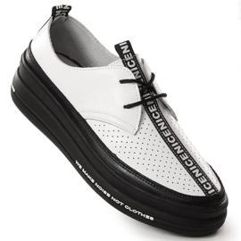 Women's leather shoes on the platform white Filippo DP3624/23 1