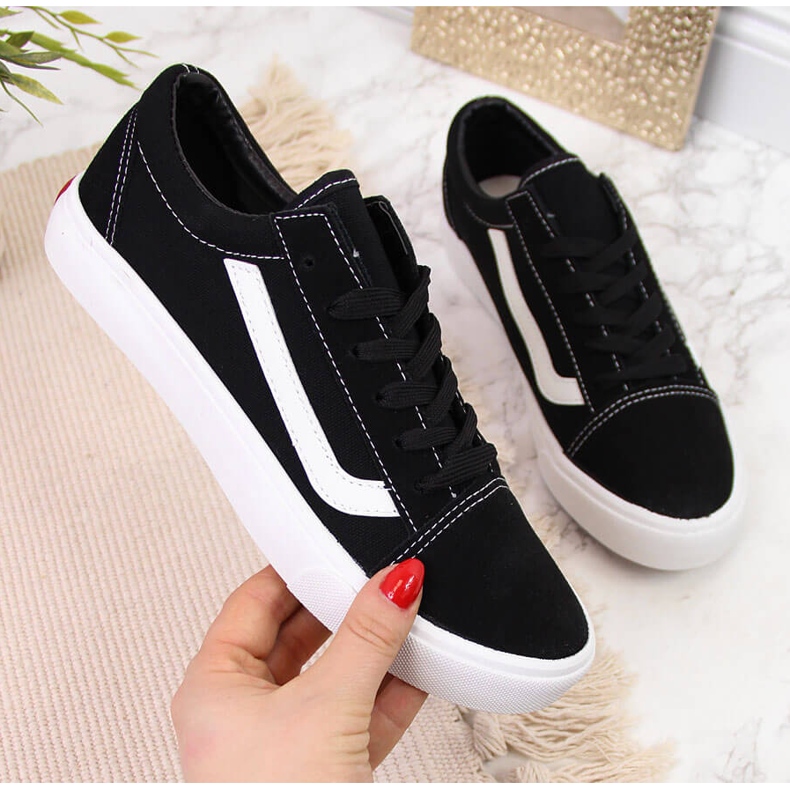 Black and white textile low sneakers Atletico WY18081 1 Black and white textile low sneakers Atletico WY18081 1