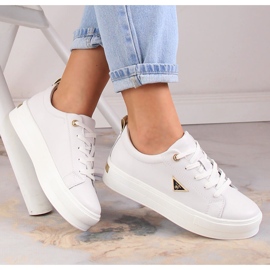 Women's leather shoes on the platform white Filippo DP3533/23 1