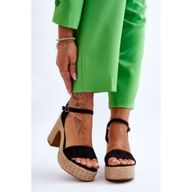 FI1 Comfortable suede sandals on a massive black Elishia bar 1