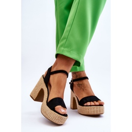 FI1 Comfortable suede sandals on a massive black Elishia bar 2