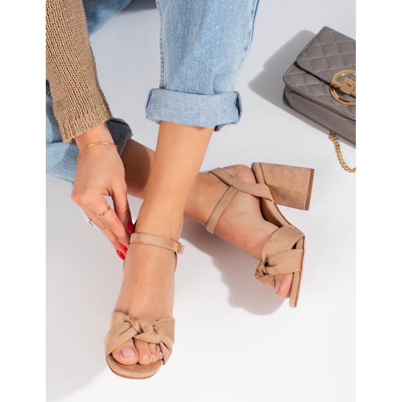 Vinceza beige suede block sandals 1