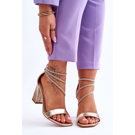 Fashionable Sandals With Golden Carma Zircons 1