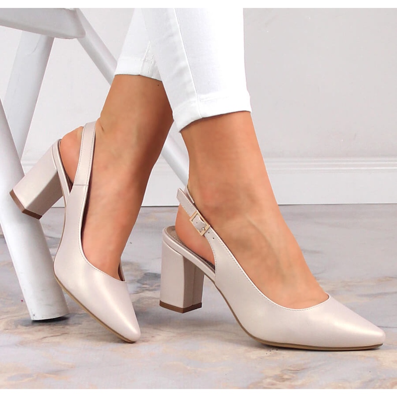 Women's sandals on the post beige pearl Sergio Leone SK162 1