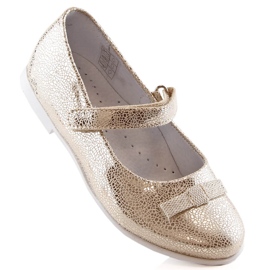 Girls' ballerinas lacquered with velcro golden Kornecki 6493 1 Girls' ballerinas lacquered with velcro golden Kornecki 6493 1