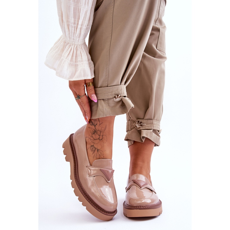 Vinceza Lacquered Women's Loafers On The Platform With Beige Decoration Jonett 1