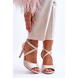 Sergio Leone Fashionable Sandals On A Beige Lacquered High Heel Loressa 1