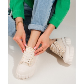 Women's cream sneakers on a high Shelovet platform beige 1