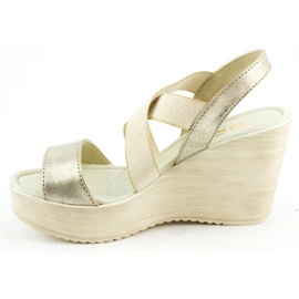 Dolce Pietro Wedge sandals 2048 gold golden 1