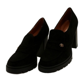 Evento Fashionable moccasins on the platform and black bar 3