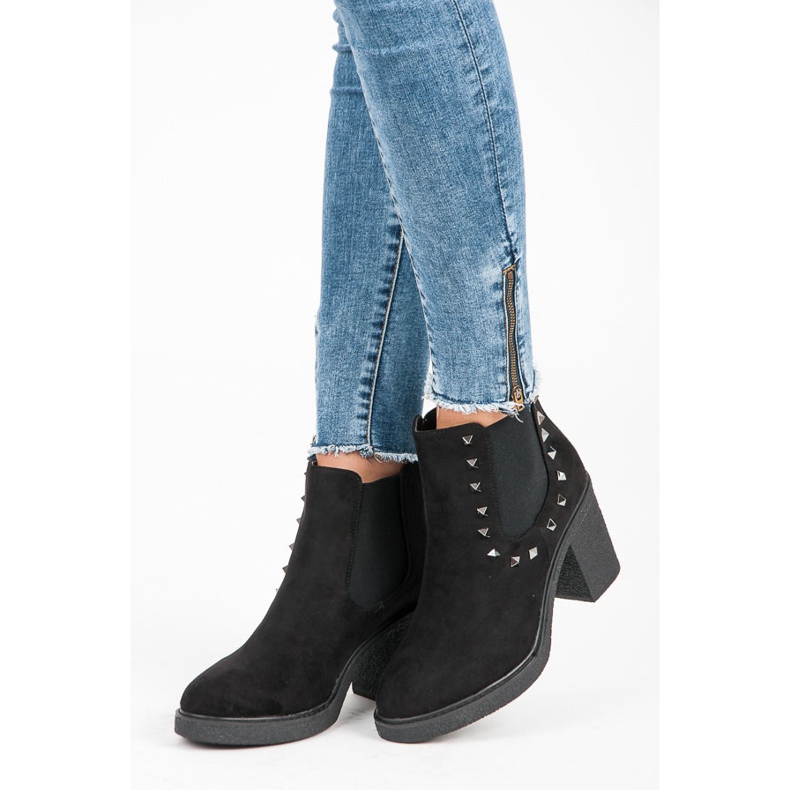 Seastar Boots with studs black 2