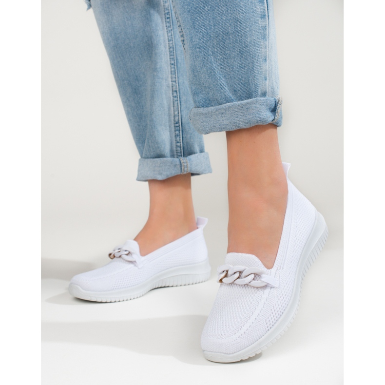 Women's comfortable material slip on with a chain white Shelovet 1
