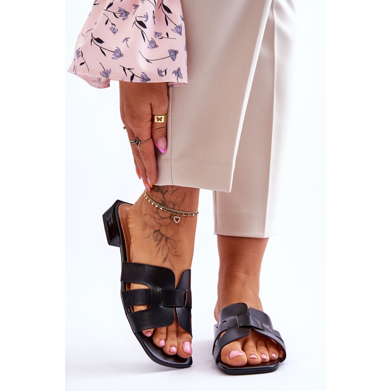 FJ1 Classic Women's Leather Slippers Black Fendy 1