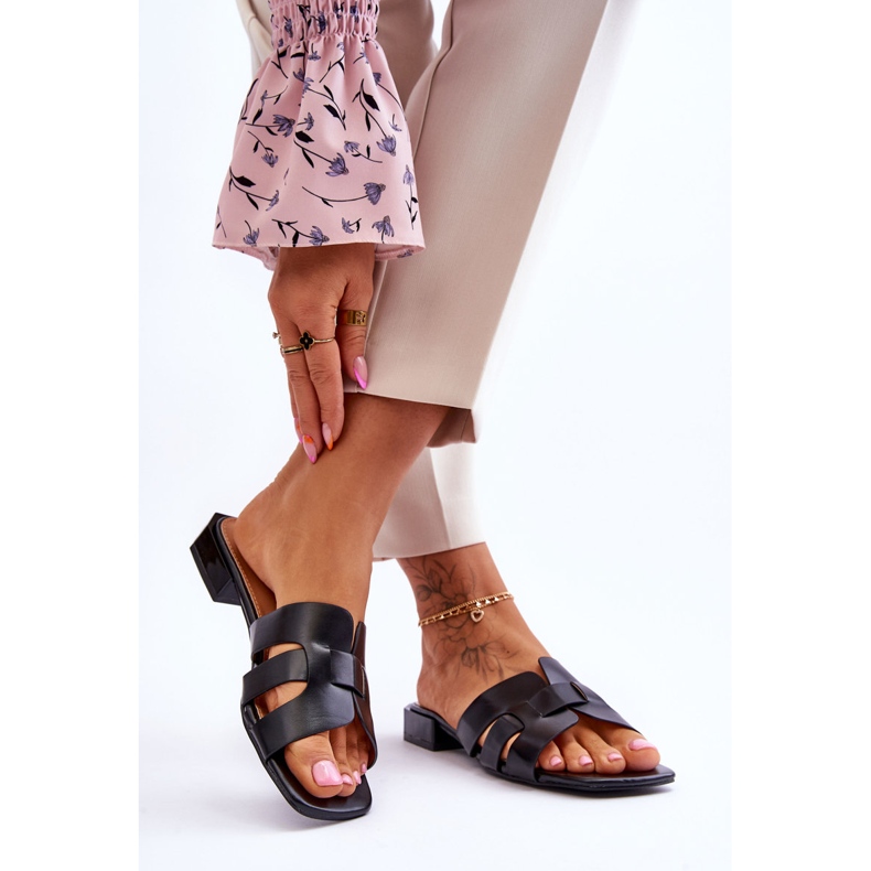 FJ1 Classic Women's Leather Slippers Black Fendy 2