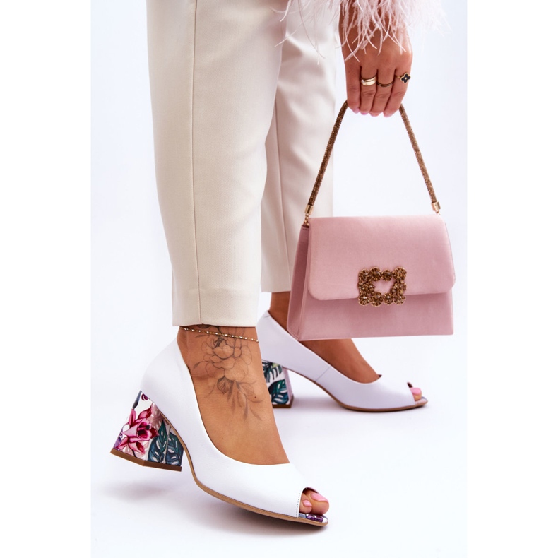 Lewski Shoes Leather Pumps With A Decorative Heel Leski Shoes 2608/K White Peas 2 Lewski Shoes Leather Pumps With A Decorative Heel Leski Shoes 2608/K White Peas 2