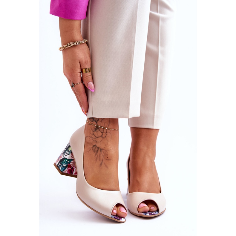 Lewski Shoes Leather Pumps With A Decorative Heel Leski Shoes 2608/K Beige Pearl 1