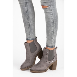 Seastar Boots with studs grey 2