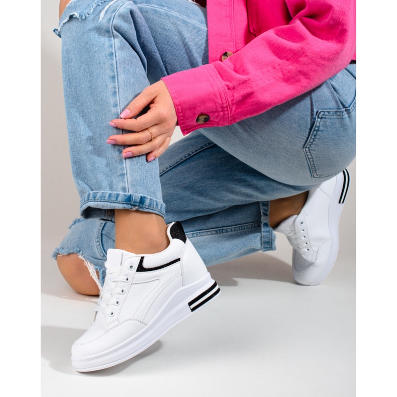 White sneakers with a hidden wedge from Shelovet 1