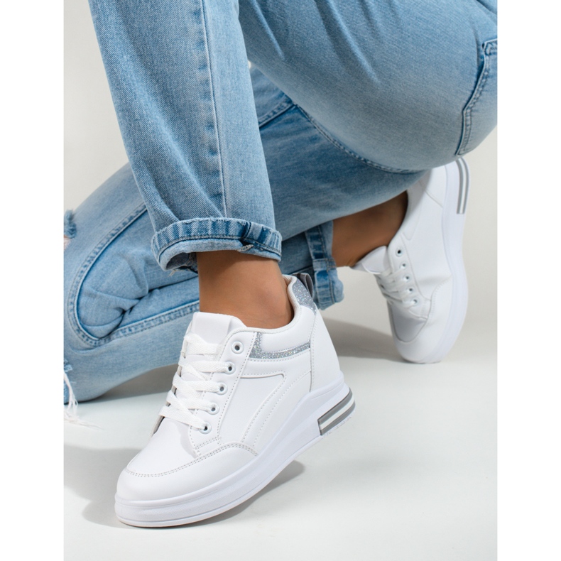 White sneakers with a hidden wedge from Shelovet 2