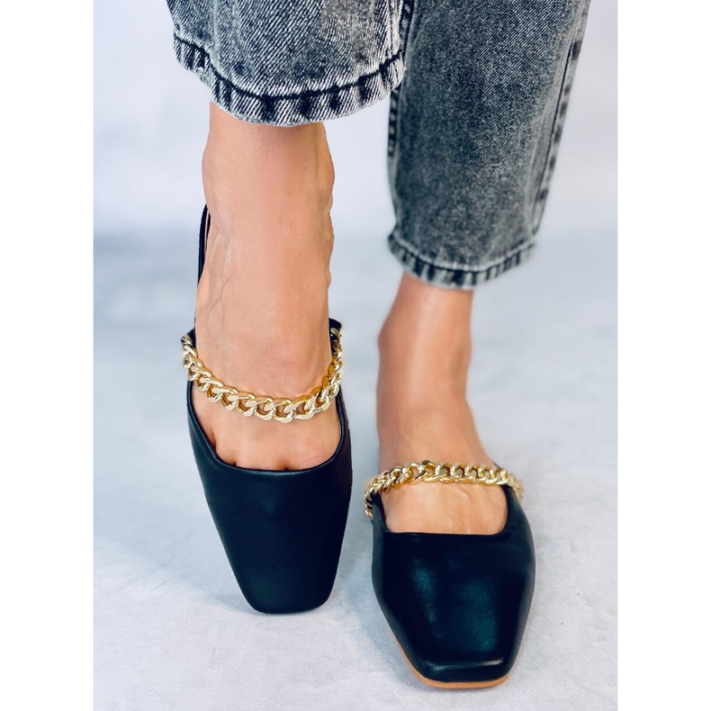 Seastar Chiara Black slippers with chain 1