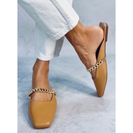 Seastar Chiara Camel slippers with chain beige 1