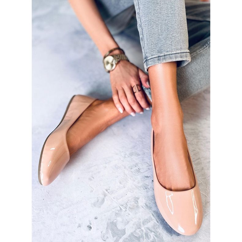 Cargil Beige lacquered ballerinas 1