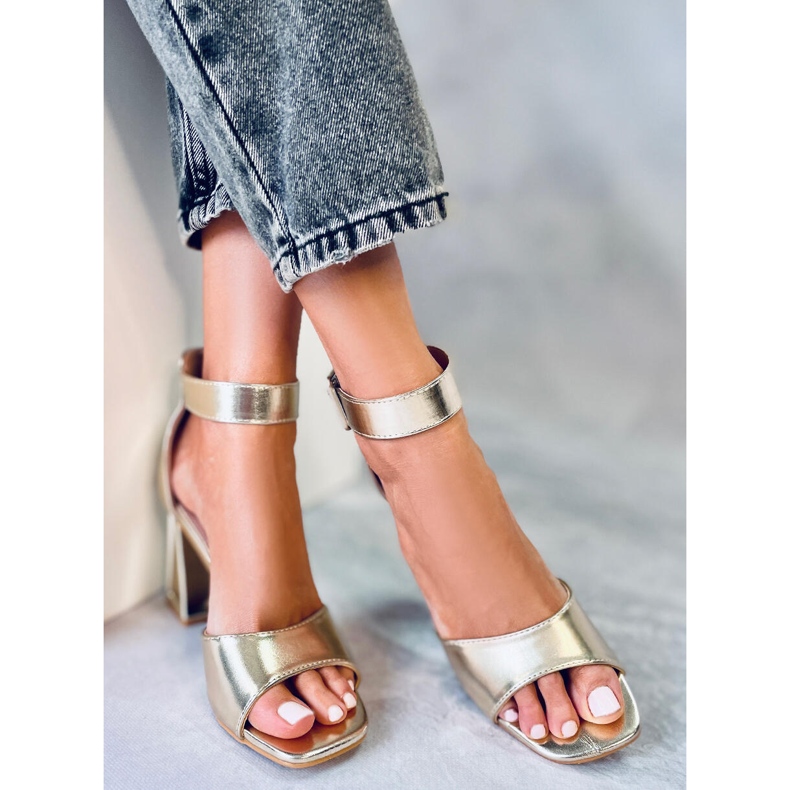 Seastar Heeled sandals with Ellen Gold belt golden 2
