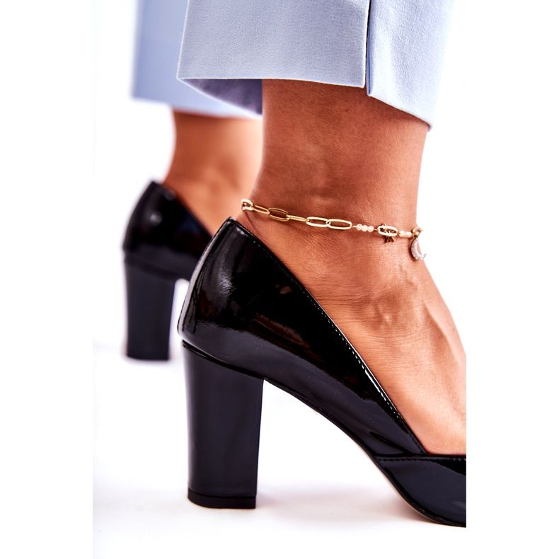 Alberto Violli Women's varnished pumps on the black post 4 Alberto Violli Women's varnished pumps on the black post 4