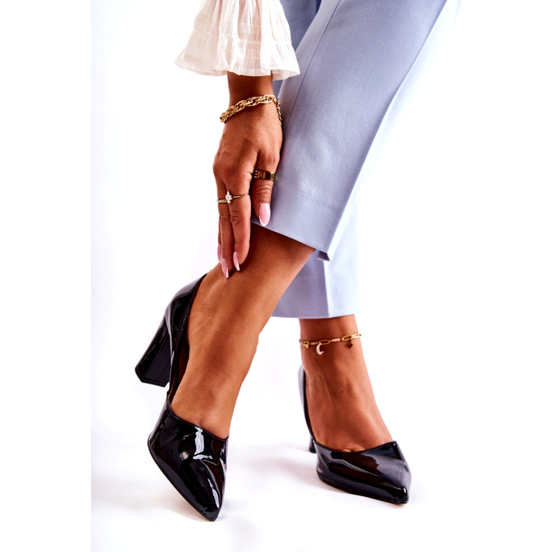 Alberto Violli Women's varnished pumps on the black post 1