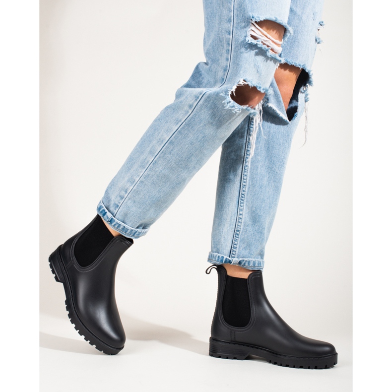 Black boots with thick soles from Shelovet 1