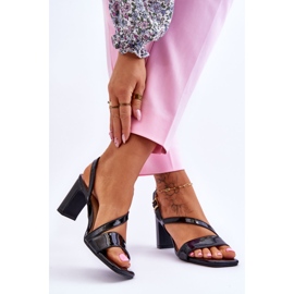 Women's Lacquered Sandals On Heel Black Carrie 2