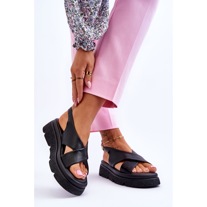 PE1 Fashionable Black Chester Platform Sandals 2