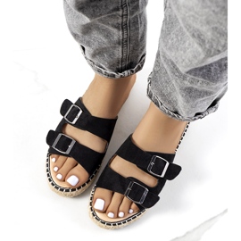 Ladies' black slippers 2