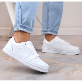 Sport shoes sneakers white McKeylor 20664 3