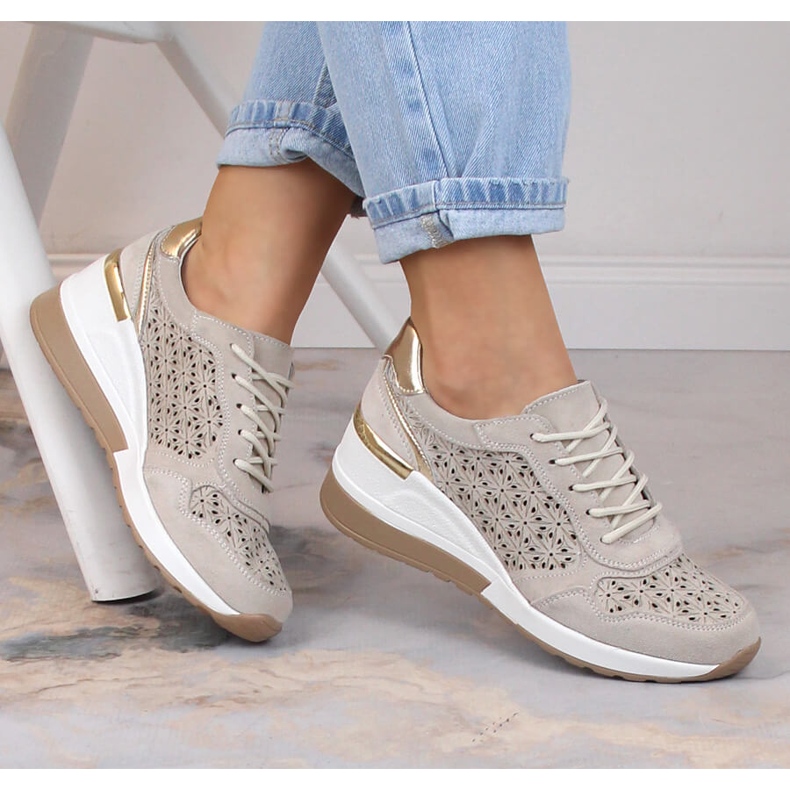 Women's leather suede shoes on a beige openwork wedge Filippo DP4669 1