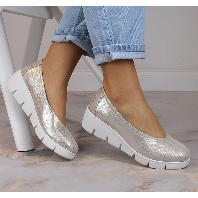 Women's leather slip-on wedge shoes Filippo DP4560 golden 1