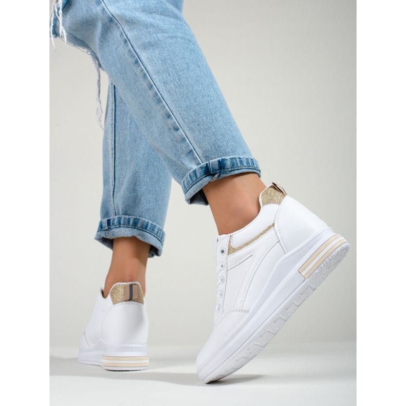 White sneakers with a hidden wedge from Shelovet 2