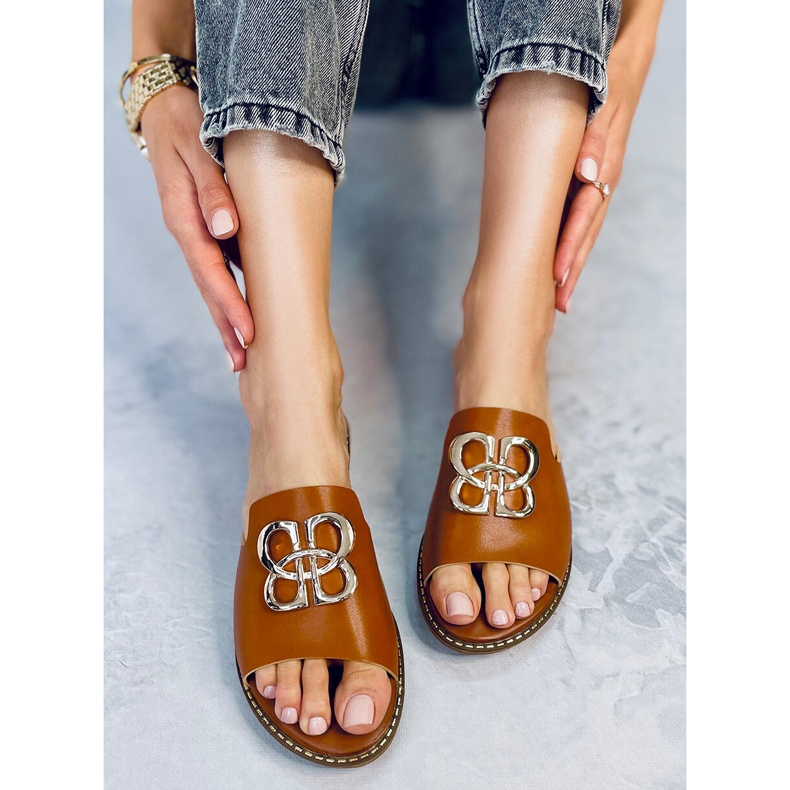 Ebony Camel women's slippers brown 1