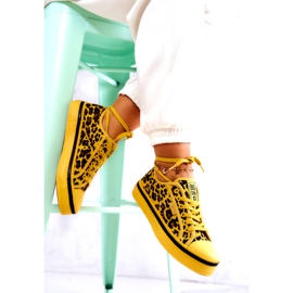 Women's Sneakers Pantera Big Star JJ274616 Yellow 8