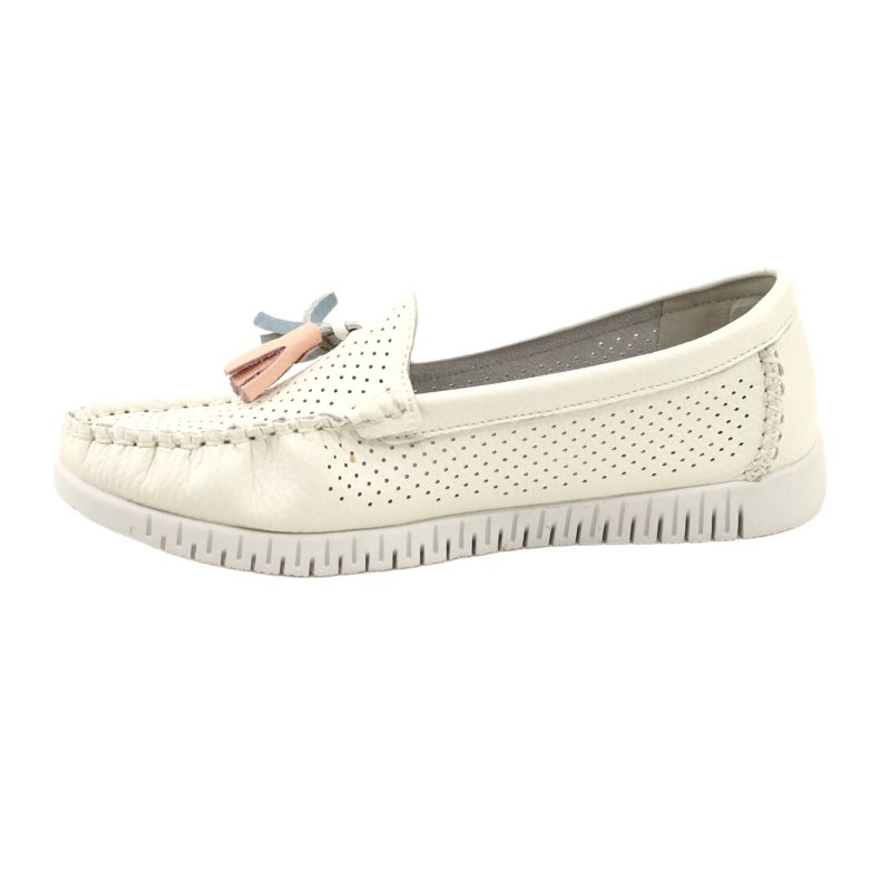 Fashionable Openwork Moccasins With Fringes Evento 23PB08-5372 White 2