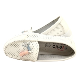 Fashionable Openwork Moccasins With Fringes Evento 23PB08-5372 White 6