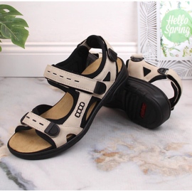 Comfortable women's sports sandals with velcro beige Rieker 64582-60 1 Comfortable women's sports sandals with velcro beige Rieker 64582-60 1