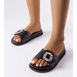 Black slides decorated with Griegsvei rhinestones 1