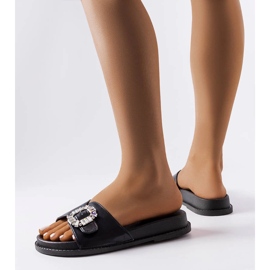 Black slides decorated with Griegsvei rhinestones 2