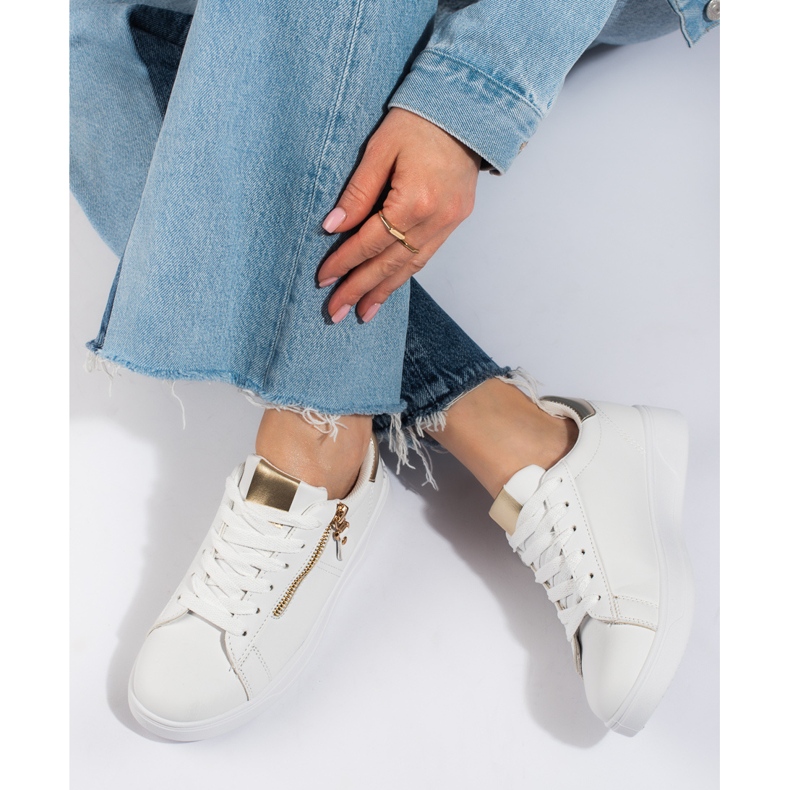 Classic white Shelovet women's sports shoes 2